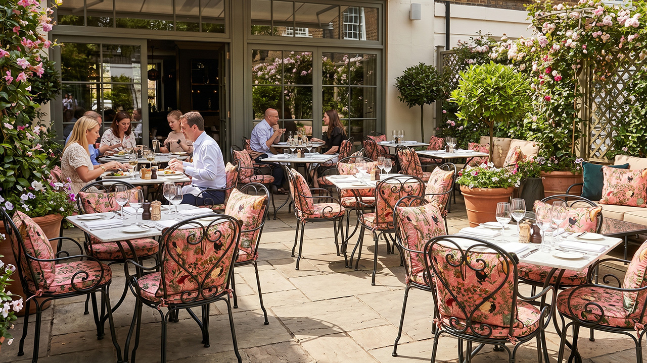 Wholesale weather-resistant outdoor cushions by Royal Garden